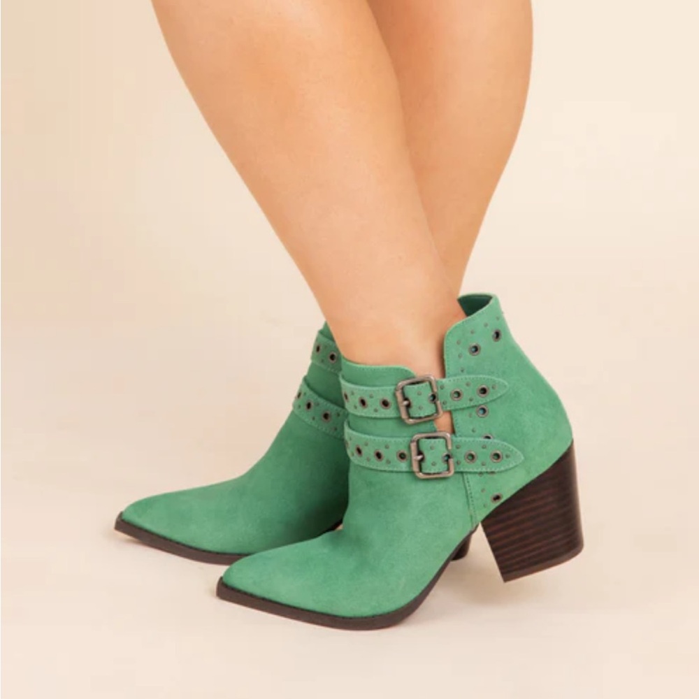 Elsa Naughty Monkey Green Suede Ankle Boots size 7.5 New